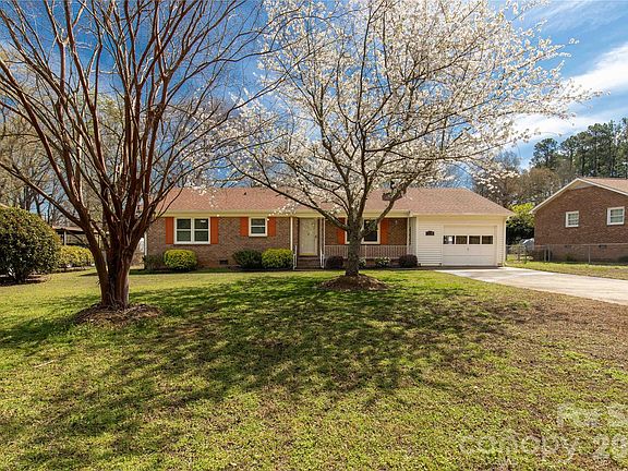 2nd image of 3134 Barney Rhett Cir