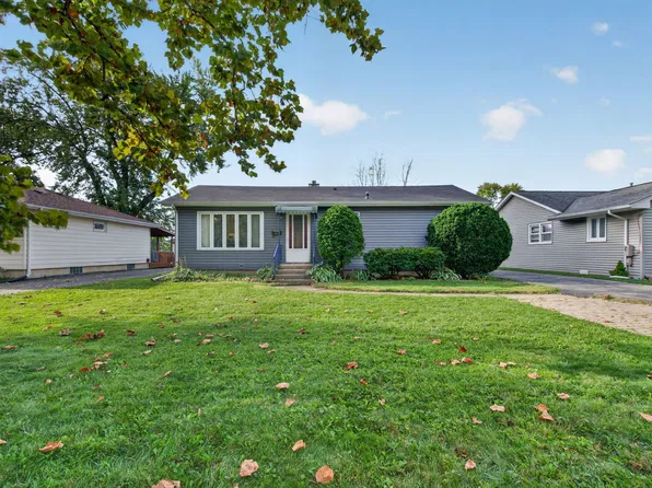 583 E 4th St, Lockport, IL 60441