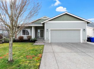 722 Burghardt Dr, Molalla, OR