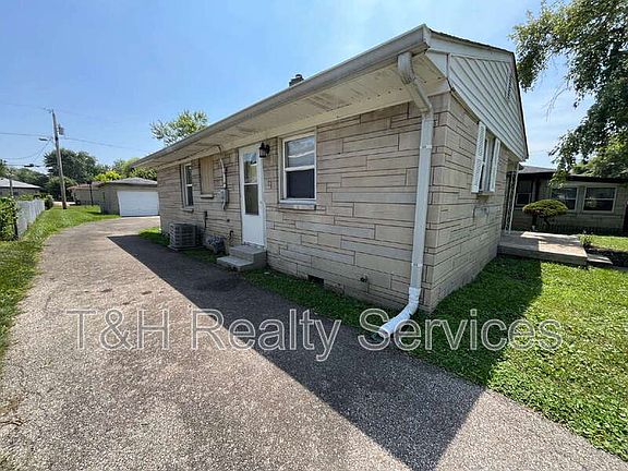 2nd image of 3305 N Dequincy St
