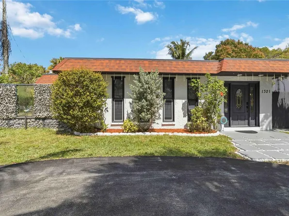 1321 NE 148th St, Miami, FL 33161