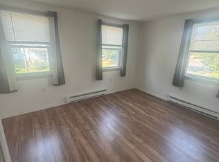196 Broad St #3, New London, CT 06320