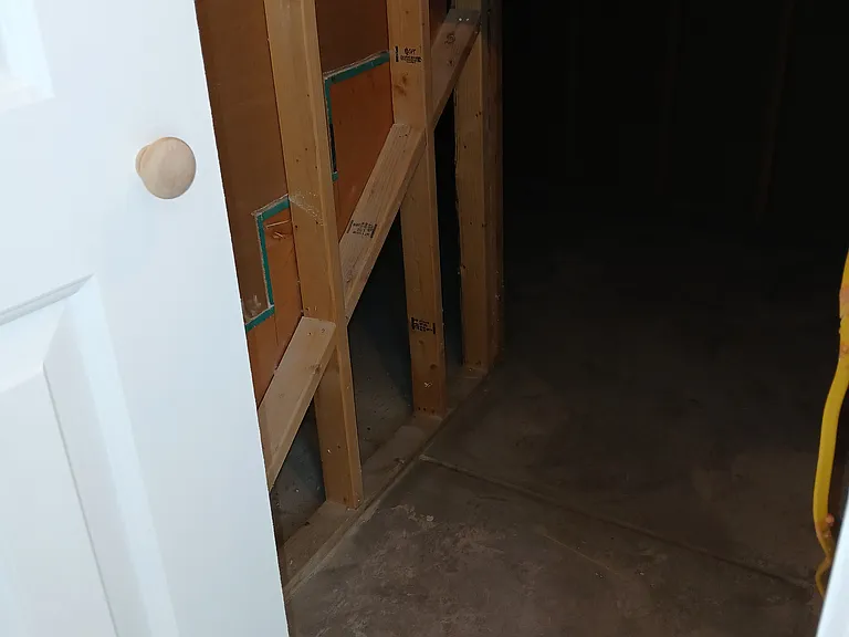 Owens St — Photo 6