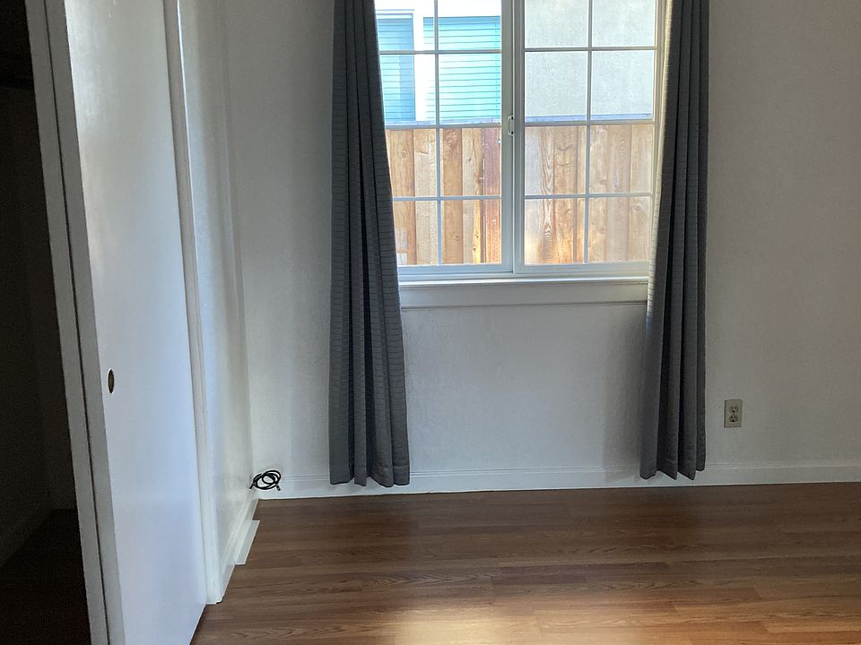 1st image of 2475 Park Ave