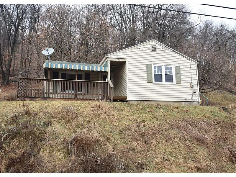 763 Valley Rd photo 1