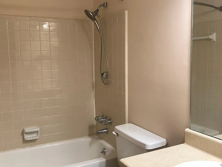 4933 Turtle Rdg NE — Photo 5