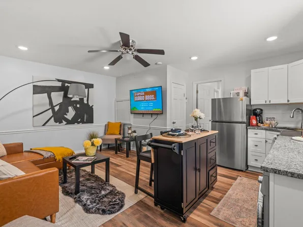 1525 S 12th St #R, Philadelphia, PA 19147