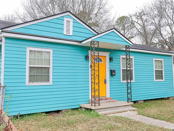 2nd image of 3765 Webb Dr