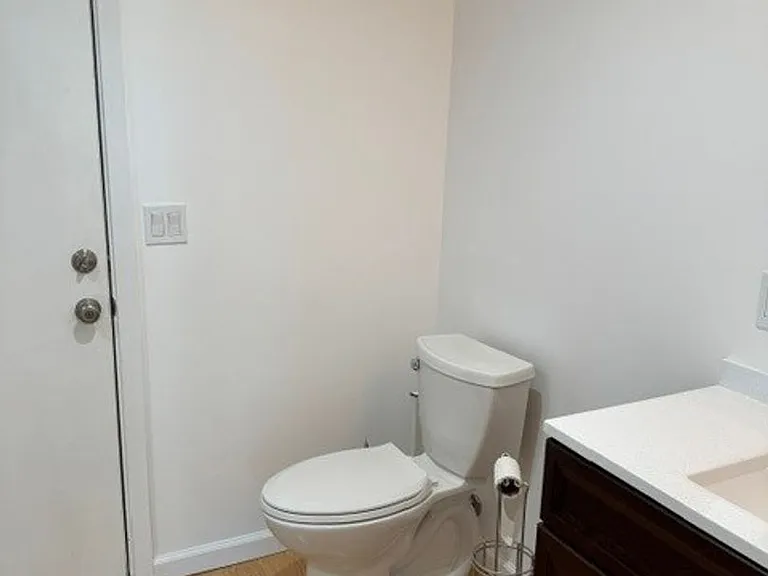 478 Oak St — Photo 49