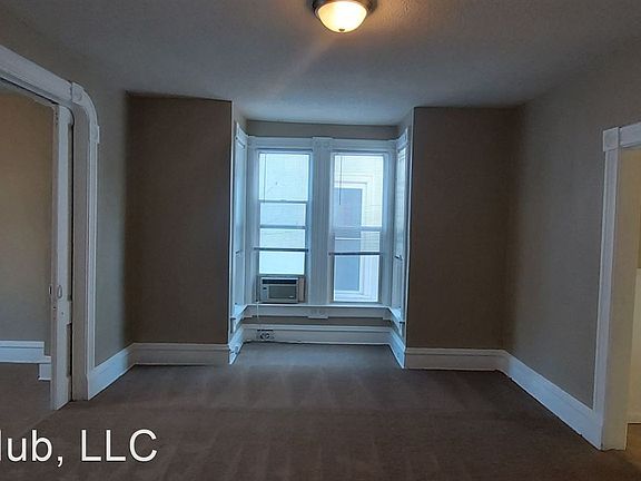 2nd image of 955 Burr St #1