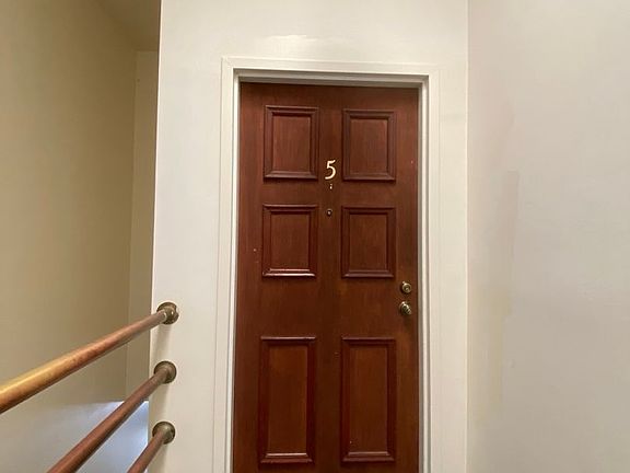 5th image of 1401-1405 Gough St #5
