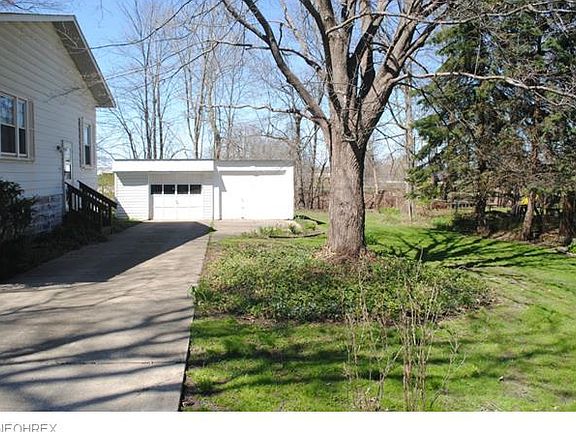 3rd image of 213 Summit Ave