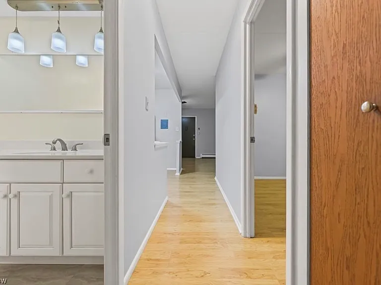 980 S Lincoln St — Photo 15