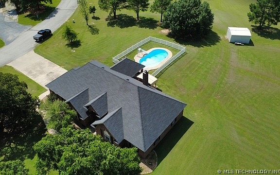 2nd image of 512 Oakland Ct