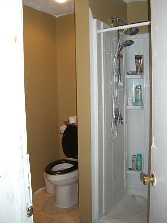 1st Floor Bath