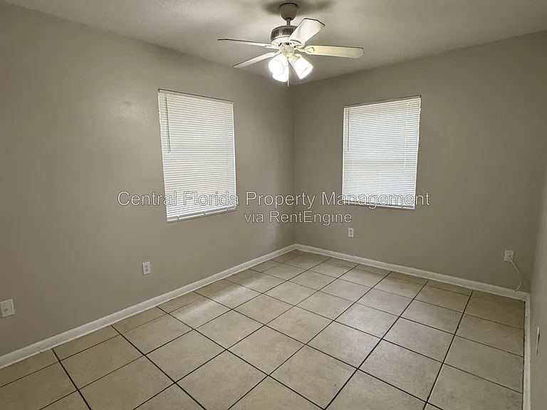809 Rockhill St — Photo 9
