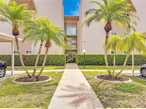 1310 Glen Oaks Dr E Unit 183E, Sarasota, FL 34232
