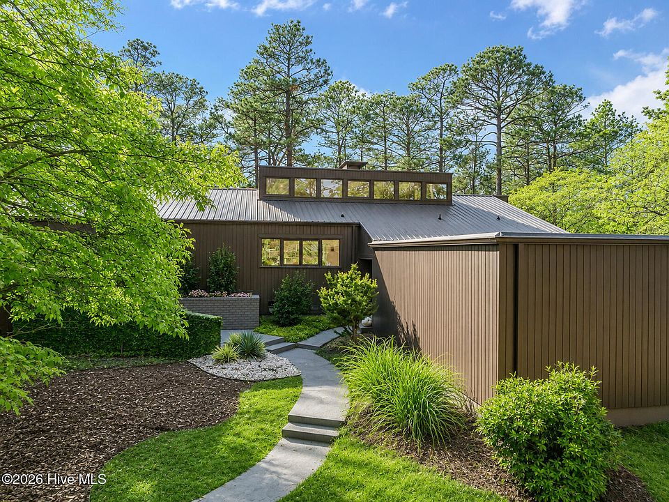 1st image of 75 Lake Dornoch Drive