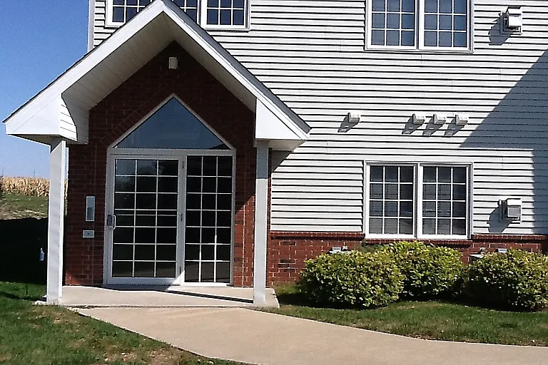 2 bed, 968 sqft, $1,100 — Photo 1