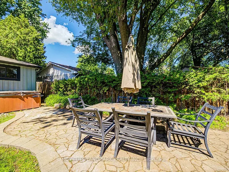 65 Cooks Bay Dr — Photo 17