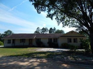 83 Norman Cir SW, Baxley, GA 31513