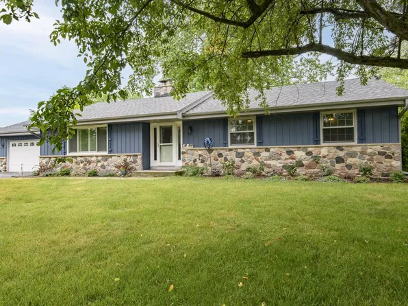 N110W15845 Catskill LANE, Germantown, WI 53022