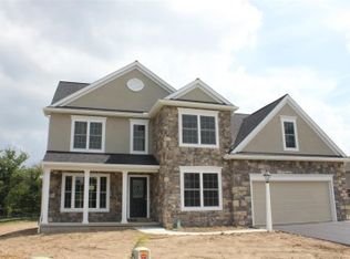315 Hialeah Dr, Dillsburg, PA 17019