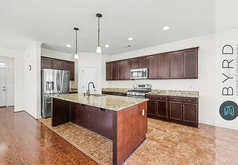16921 Thornapple Run — Photo 11