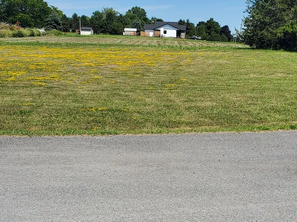 129 Bayview Dr, Greater Napanee, ON K7R 3K8