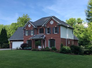 1402 Dellview Dr, Greensburg, PA 15601