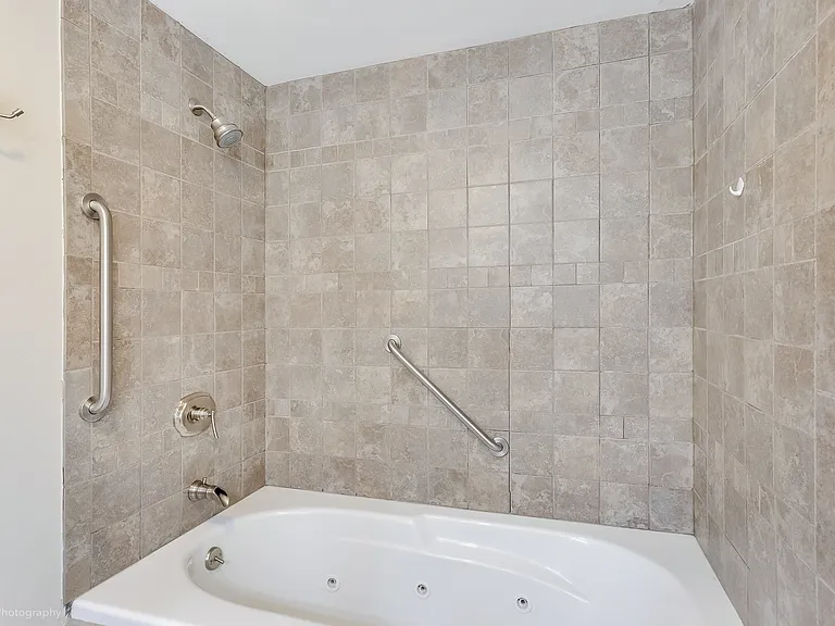 3702 N Hermitage Ave #1 — Photo 13