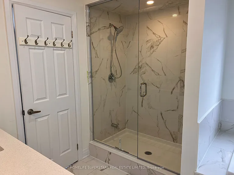 188 Aviron Cres — Photo 39