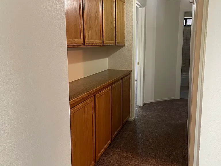548 Eldridge Ave — Photo 10
