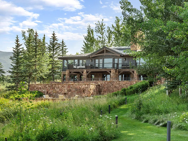 565 N Starwood Dr — Photo 46