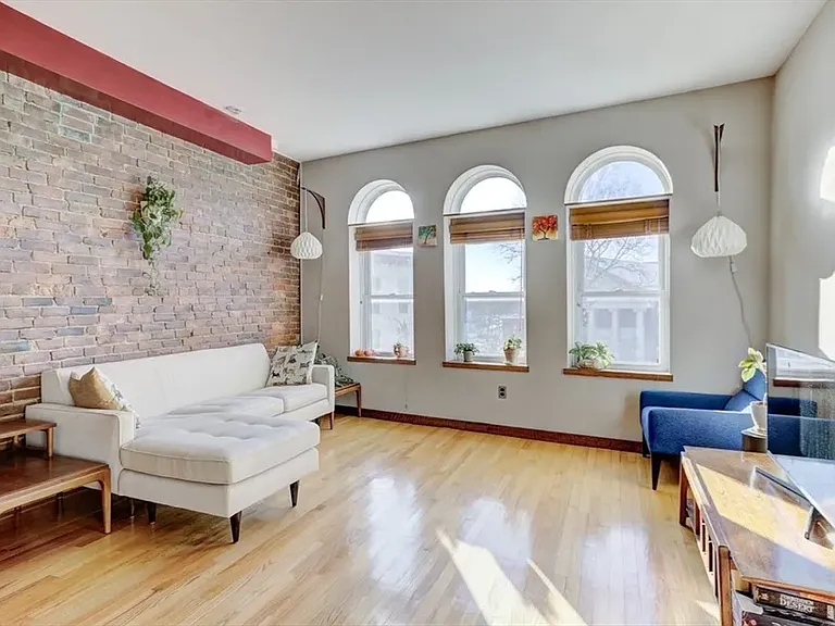 231 Main St #3 — Photo 11