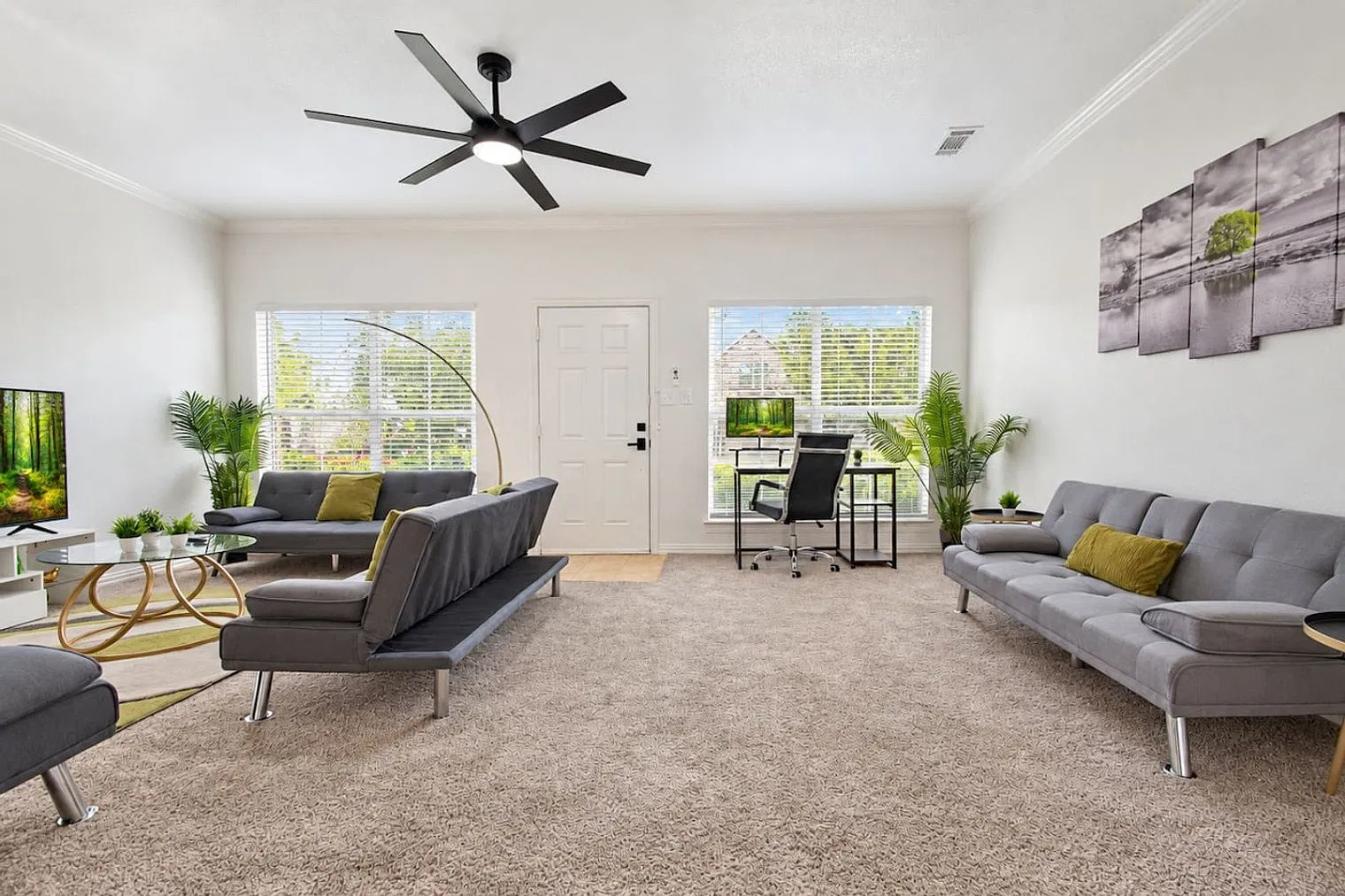 4 bed, 2.0 bath, $3,698 — Photo 2