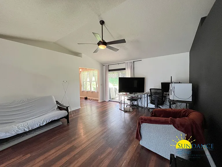 1252 Northview Dr — Photo 1