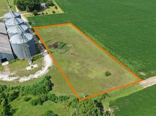 121 Pine St, Saint Libory, NE 68872