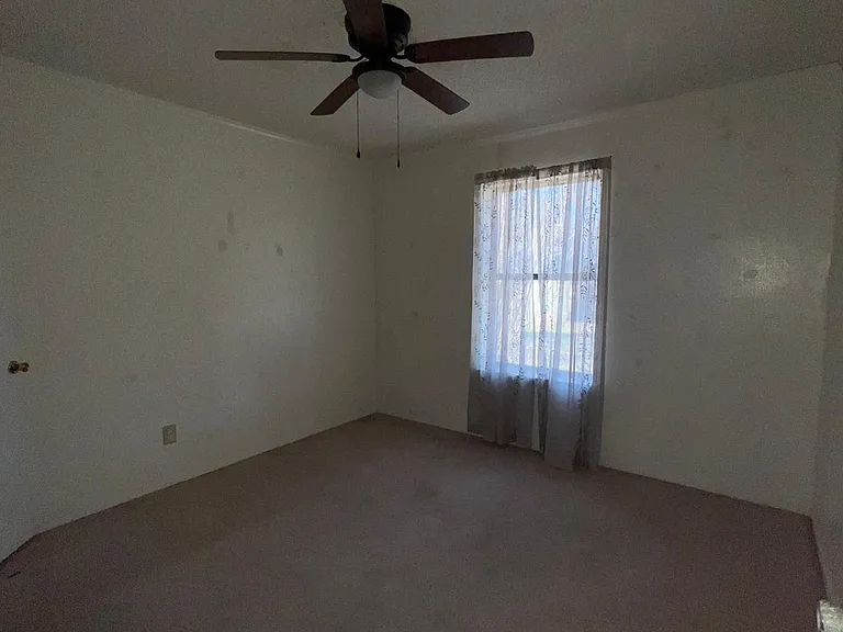 2512 La Paloma Dr — Photo 13