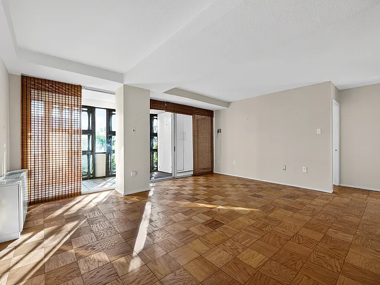 1311 Delaware Ave SW #231 — Photo 13