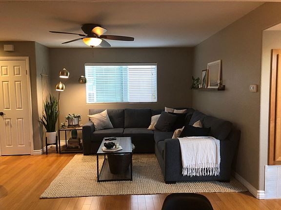 2nd image of 1736 Grand Ave Unit B