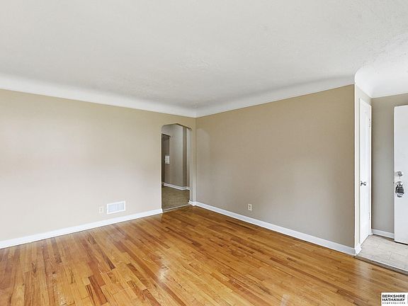 5th image of 4507-4509 Hamilton St