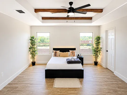 111 Noahy Dr Photo 1