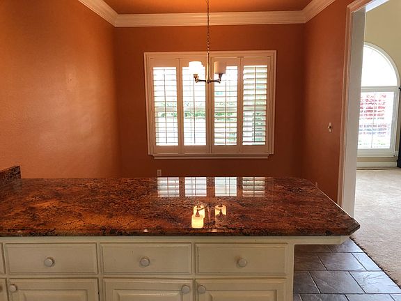 5th image of 3308 Water Oak Dr