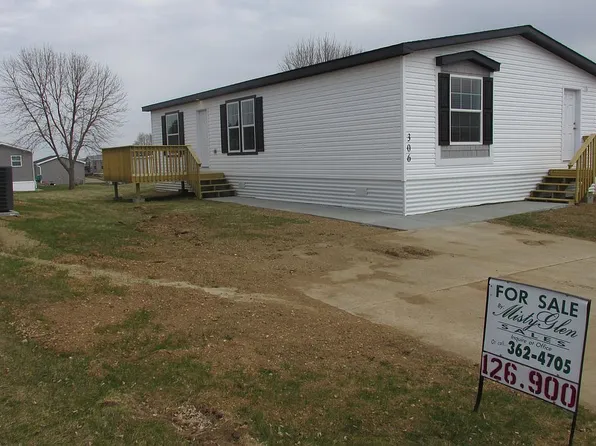 302 N Cory Pl, Sioux Falls, SD 57110