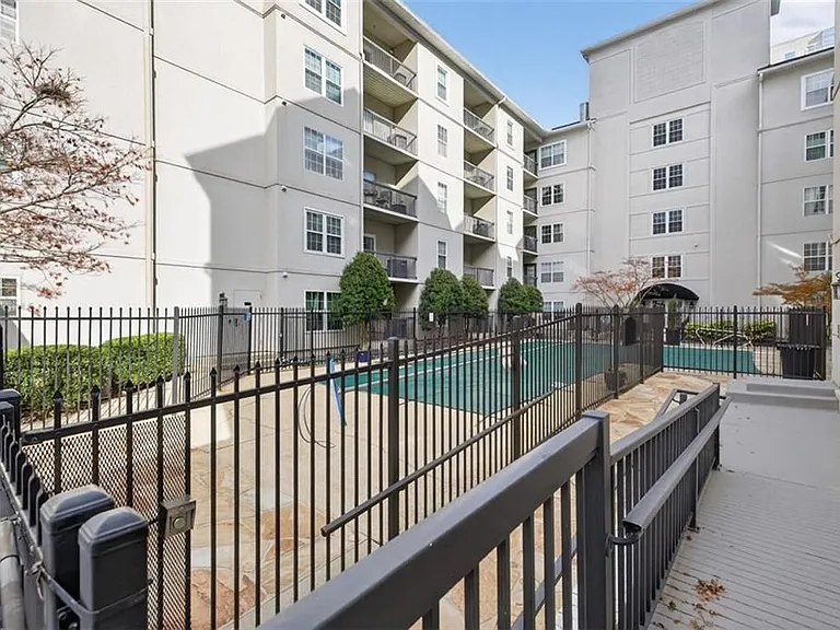 1075 Peachtree Walk NE #A512 — Photo 39