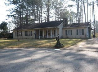 706 Small Elk Ct, Fairburn, GA 30213
