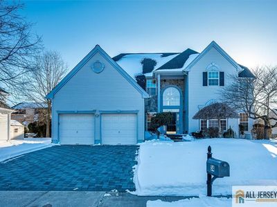 34 Scenic Dr, Dayton, NJ, 08810