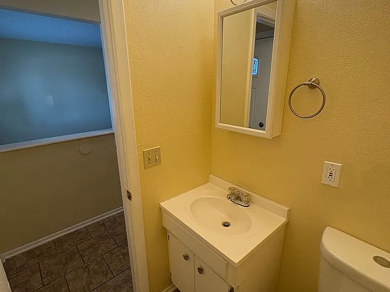 407 Loma Linda Dr — Photo 9