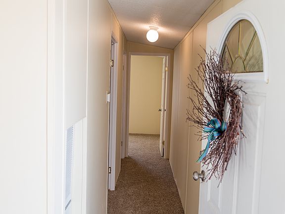 Hallway to 2 Bed & 1 Bath